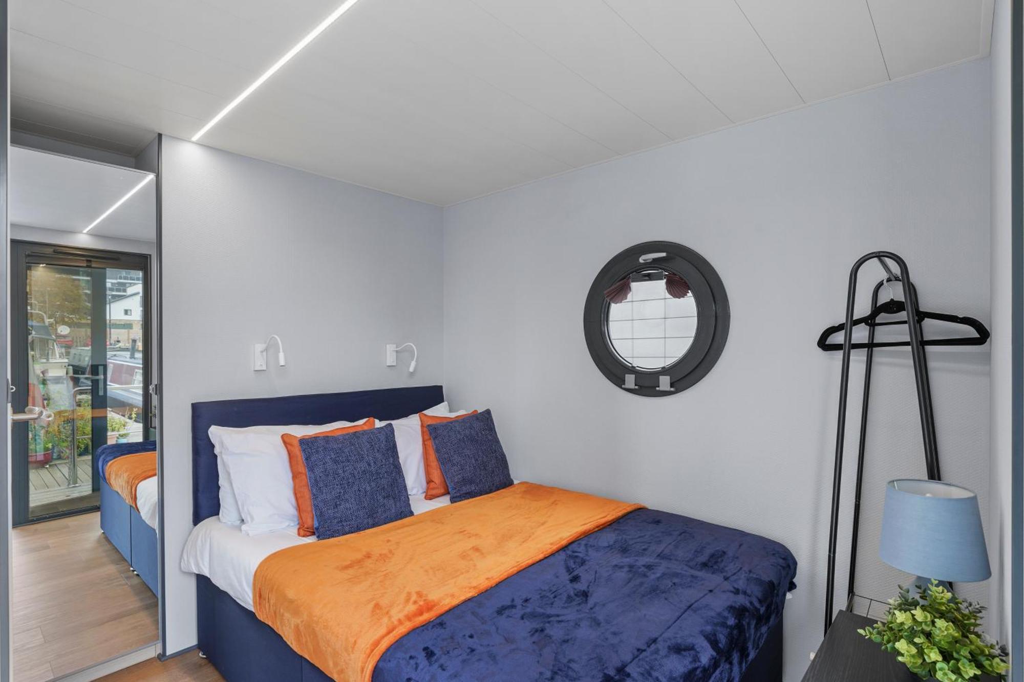 Unique Water Lodge In London - Sleeps 6 Екстер'єр фото