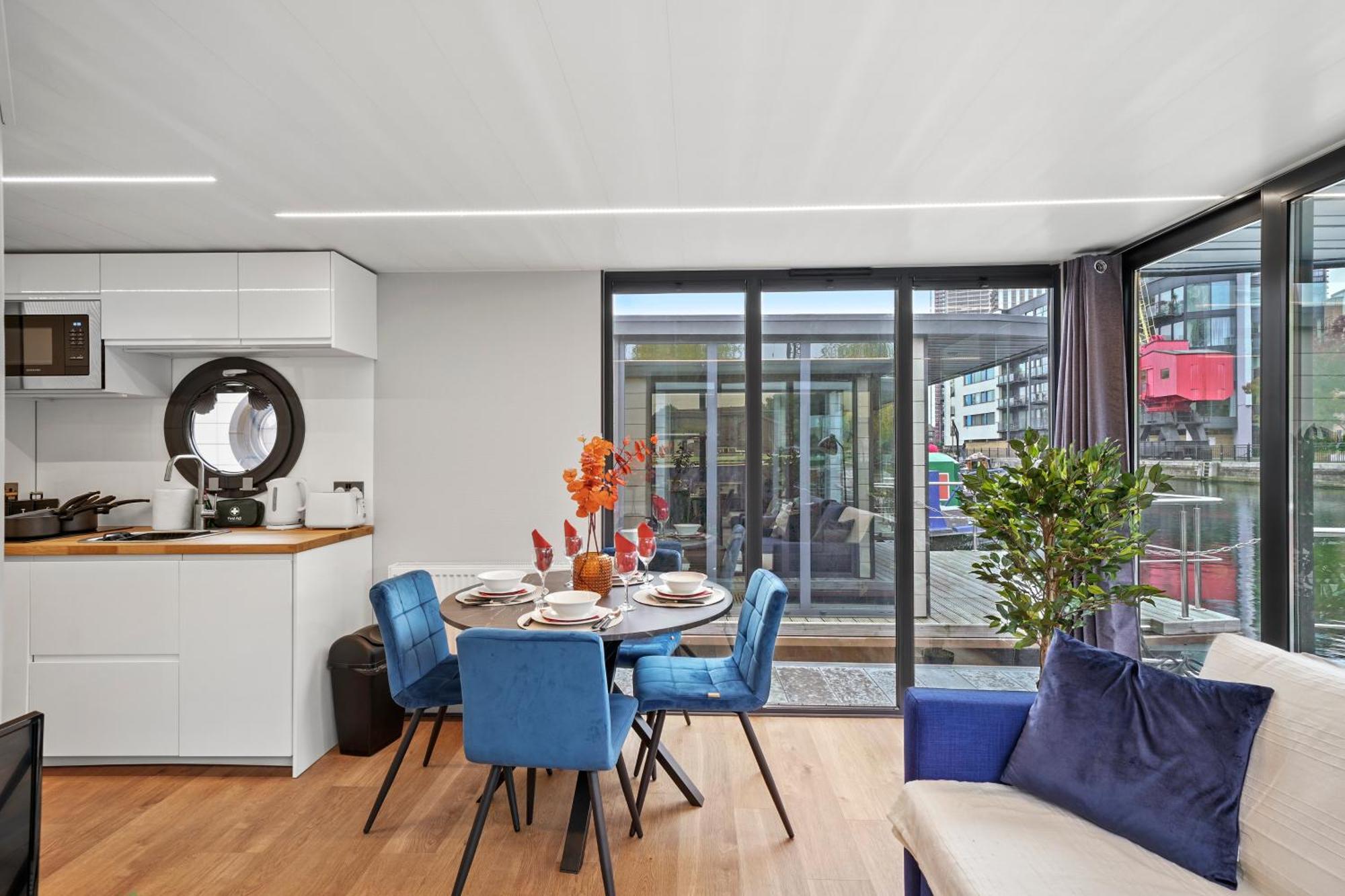 Unique Water Lodge In London - Sleeps 6 Екстер'єр фото