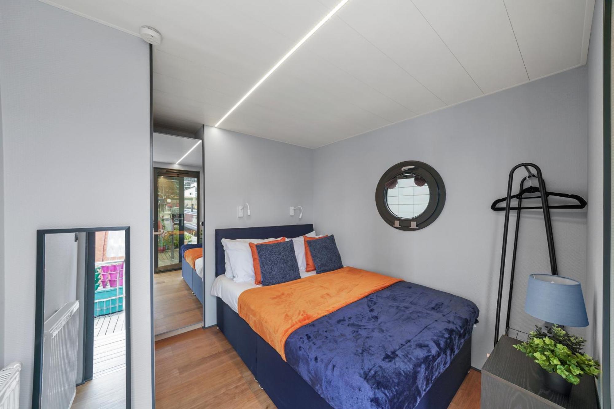 Unique Water Lodge In London - Sleeps 6 Екстер'єр фото